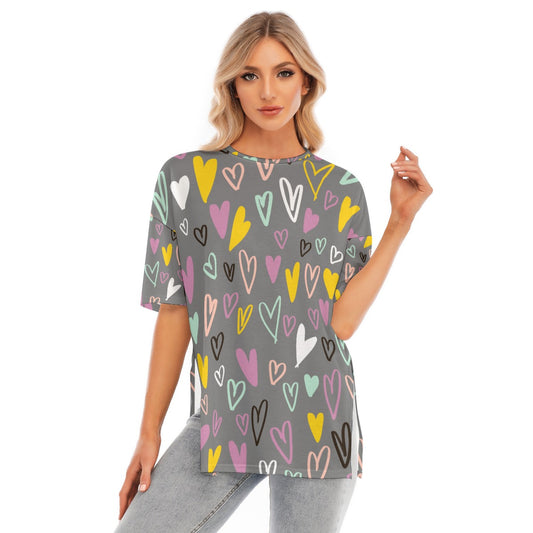 Heart Graphic | Shirt With Hem Split - Kim’s Signature Beauty & Accessories    (Store description)